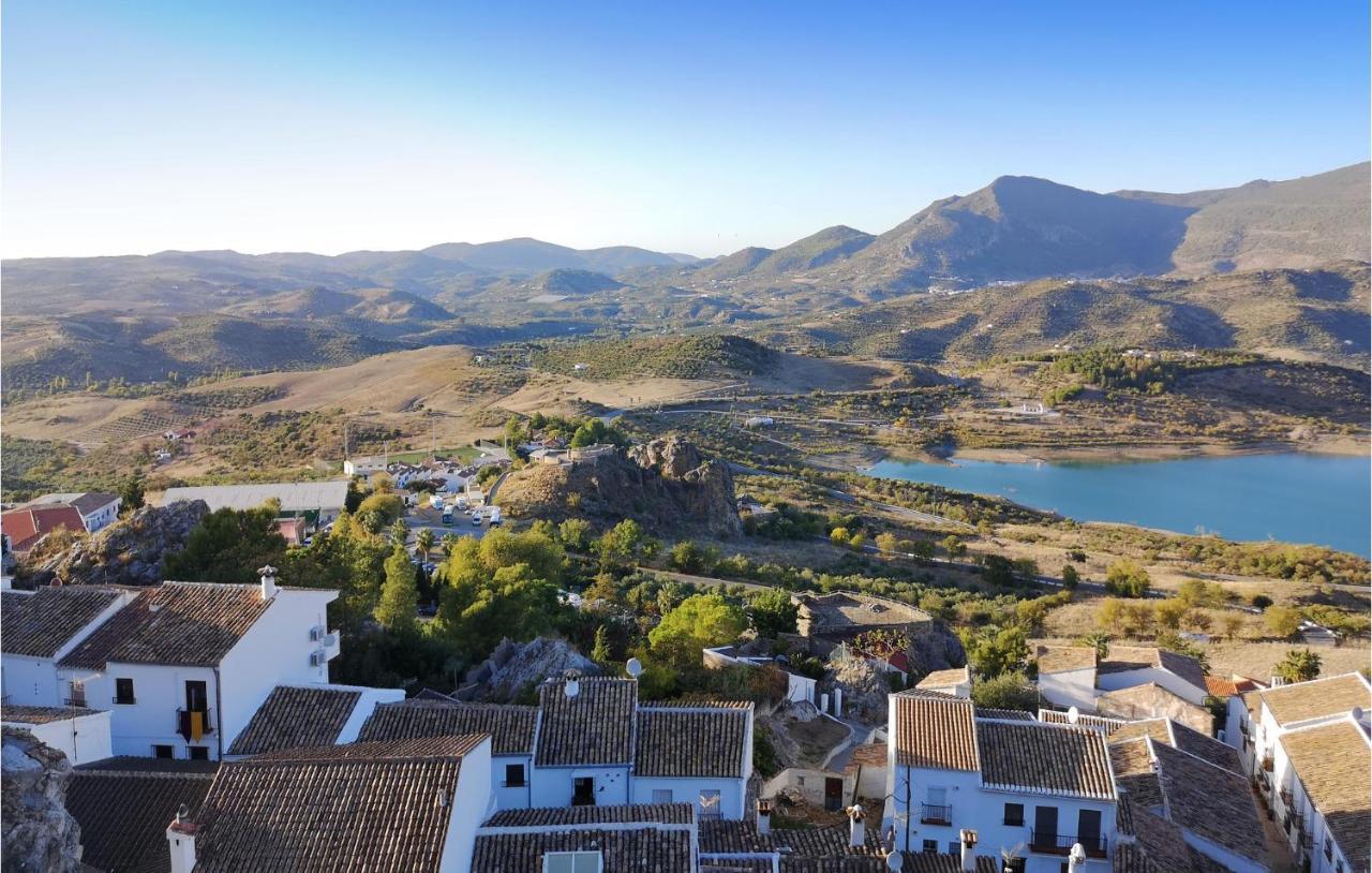 Stunning Home In Zahara De La Sierra With Wifi Eksteriør bilde